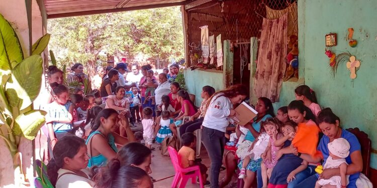 Capacitan a mujeres en temas de alimentación y nutrición