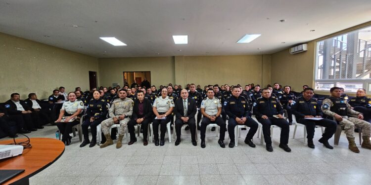 Mandos de la Comisaría 42 sostienen reunión para fortalecer seguridad en los municipios de San Marcos