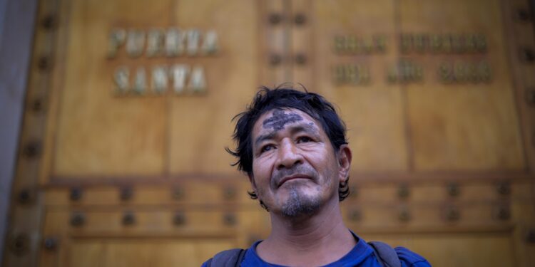 Miércoles de Ceniza: “Vuélvete al evangelio de Cristo”