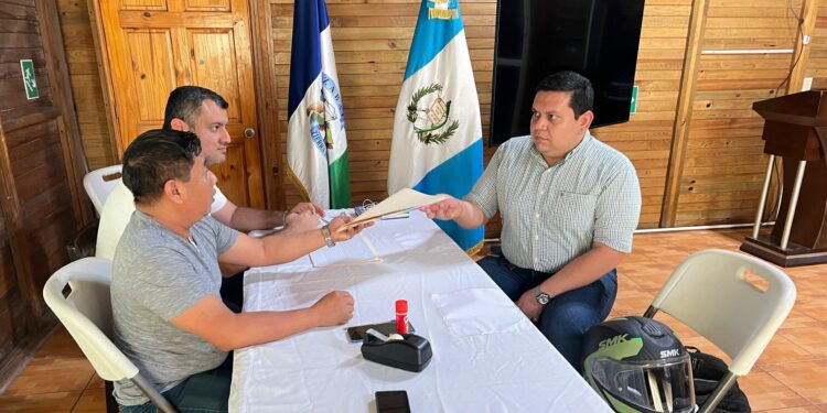 En Izabal continúa recepción de expedientes de aspirantes a gobernador departamental