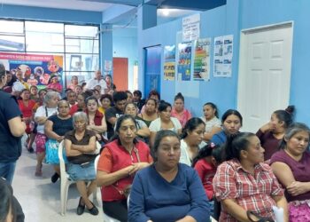 Fortalecen medidas sanitarias en mercado municipal de Jalapa