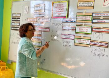 Docentes fortalecen capacidades para la atención de niñez con discapacidad