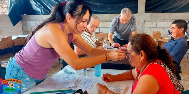 Desarrollan jornada oftalmológica en Pasaco, Jutiapa