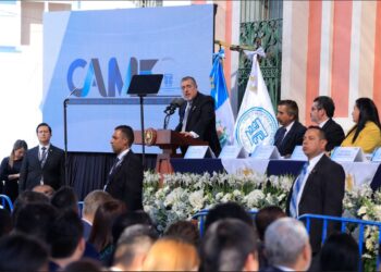 Abren la puerta a la ciudadanía para dialogar sobre asuntos electorales. / Foto: Alvaro Interiano y Gilber García.
