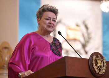 Presidente Arévalo envía mensaje a la primera dama de la nación