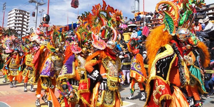 ONU impulsa una campaña contra la violencia machista en el Carnaval en Bolivia