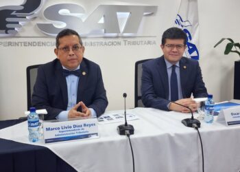 Conferencia de prensa de la SAT.