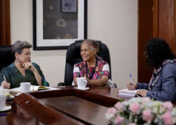 Trabajan para la integración y ordenamiento de programas sociales