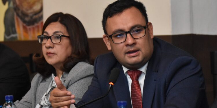 El Intendente de Recaudación Fernando Suriano, dejo el cargo.