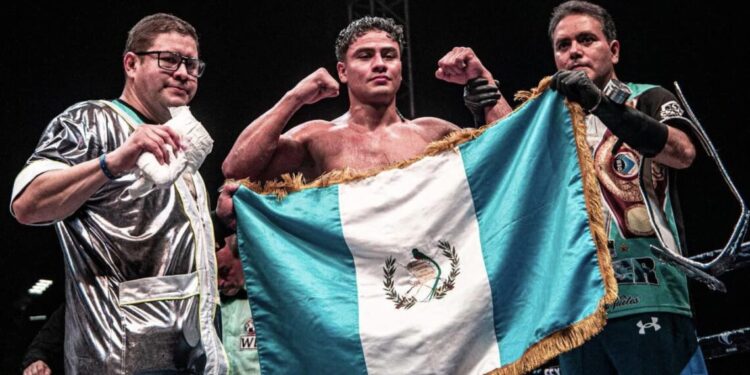 Léster Martínez noquea a Rubén Ángulo