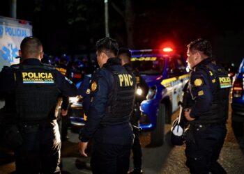 Ministro Jiménez: “Buenos días, Granja Penal Canadá, les llegó esta visita”