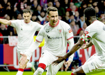 El Athletic revienta el Metropolitano y mira a la final