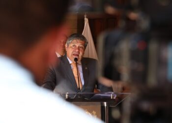 Ministro buscará dialogar con empresas telefónicas. / Foto: Mingob.