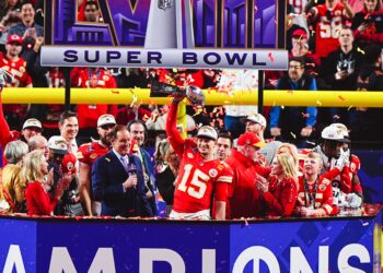 Mahomes tiñe de oro la dinastía de los Chiefs