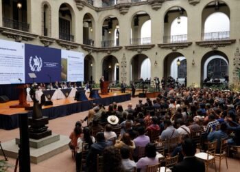 Gobierno y organizaciones firman convenio para abordar el tema agrario del país