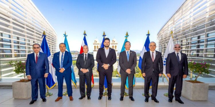 Guatemala participa en reunión del Consejo Monetario Centroamericano