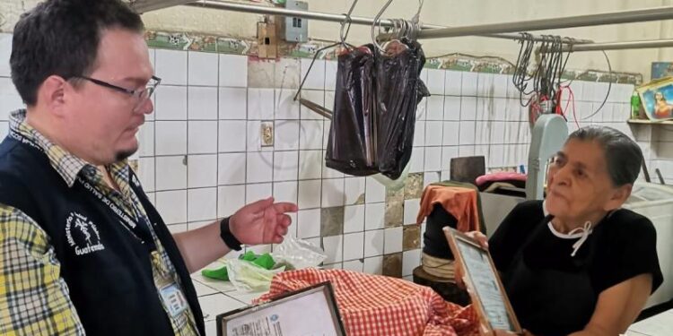 Suchitepéquez: Salud extiende inspecciones a comercios las 24 horas