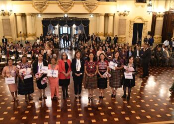 ONAM reconoce labor de ocho mujeres guatemaltecas. / Foto: Carlos Jacinto y Dickéns Zamora.