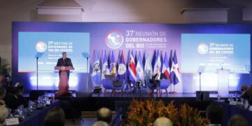 Reunión del BID: Presidente expone metas para saldar deuda histórica en el país