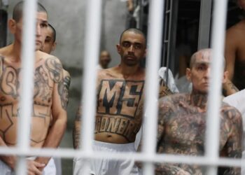 El Salvador procesa a 492 líderes de la mara “Salvatrucha” por 37 mil delitos