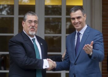 Jefe del Gobierno español ratifica compromiso de España con la democracia