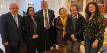 Presidente se reúne con la guatemalteca Mariela- Coline en Bélgica