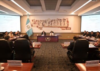 Presidente y vicepresidenta dirigen Gabinete de Gobierno