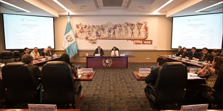 Presidente y vicepresidenta dirigen Gabinete de Gobierno