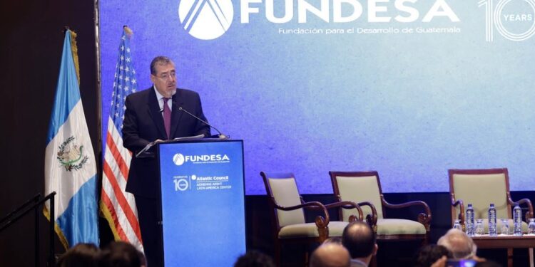 Presidente Arévalo señaló los obstáculos que surgen de la corrupción. // Foto: Dickéns Zamora.