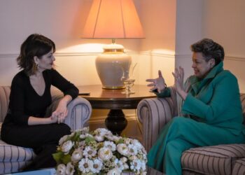 Primera dama se reúne con la ministra de la Juventud e Infancia en España. / Foto: Embajada de España en Guatemala.