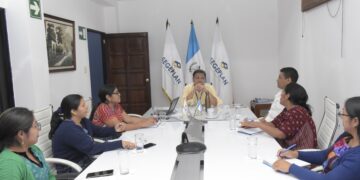 Segeplan promueve diálogo con representantes indígenas