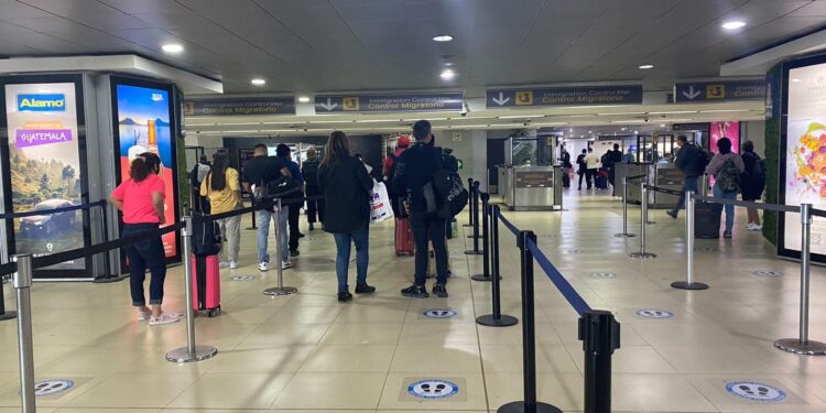 En enero aumentan a más de 300 las inadmisiones de extranjeros al país