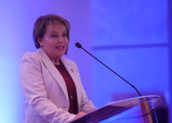 Ministra Jazmín de la Vega hizo el llamado al sector público y privado a trabajar en conjunto. / Foto: CIV.