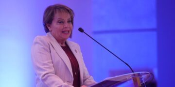 Ministra Jazmín de la Vega hizo el llamado al sector público y privado a trabajar en conjunto. / Foto: CIV.