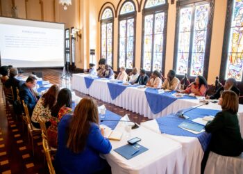 Reunión con grupos garífunas. /Foto: Vicepresidencia de la República.
