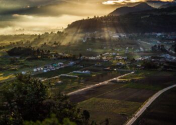 Frente frío favorece neblina al amanecer en la franja transversal norte y el altiplano central. / Foto: Archivo Inguat.