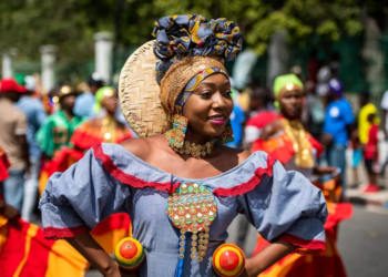Haití se llenó de color y alegría con el carnaval. / Foto: EFE.