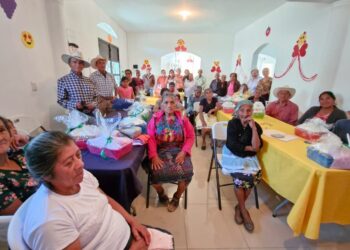 SOSEP lleva afecto y solidaridad a adultos mayores de Jalapa