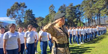 Mujeres son parte del ciclo de entrenamiento militar en San Marcos