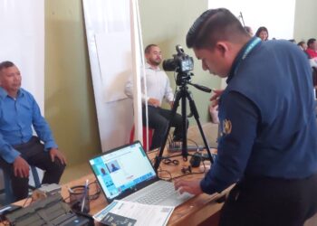 Arranca jornada móvil de emisión de pasaporte en Sololá