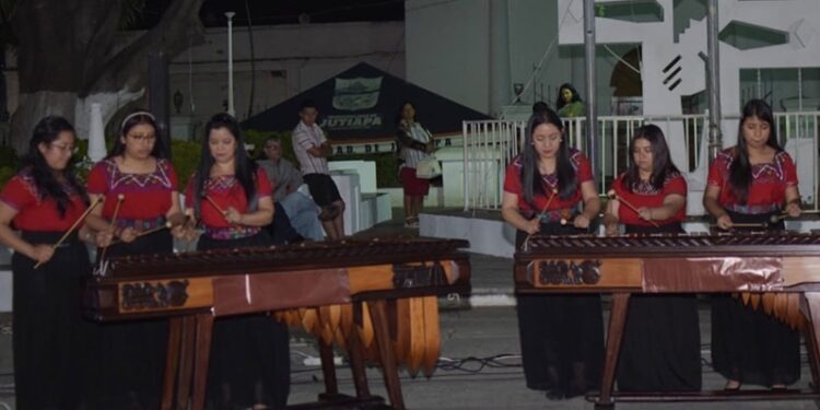 Concierto de marimbas en Jutiapa: Un deleite musical para el pueblo
