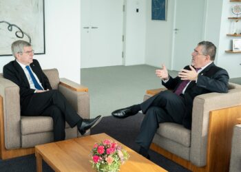Arévalo: “Junto al COI coincidimos en los derechos de los atletas guatemaltecos”