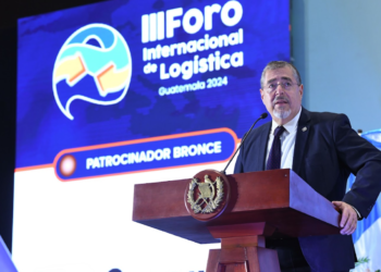 Presidente refirió algunos montos de inversión en infraestructura. / Foto: Gilber García.