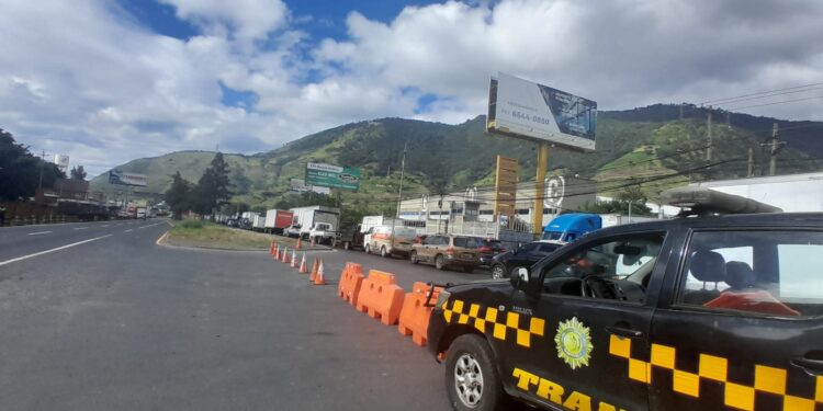 Departamento de Tránsito de la PNC tendrá mayor presencia en carreteras, anunció el ministro de Gobernación. / Foto: Mingob.