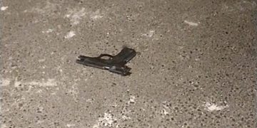 Arma de fuego tipo pistola, color negro, marca Pietro Beretta. / Foto: PNC.