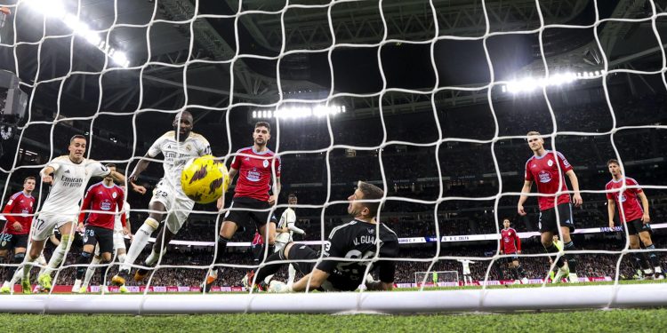 El Real Madrid golea al Celta en el Bernabéu