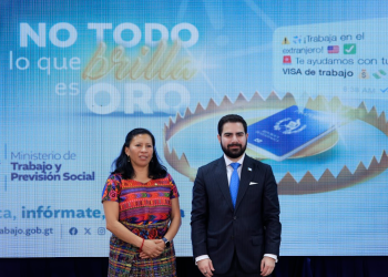 Ministra de Trabajo y comisionado contra la Corrupción en presentación de la Oficina de Probidad. / Foto: Gilber García.