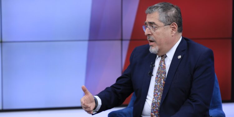 Presidente destaca que el Ejecutivo busca crear nuevas oportunidades para la población. /Foto: Noé Pérez