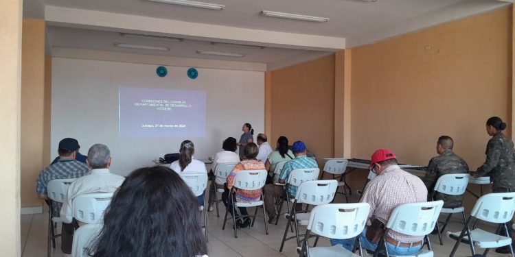 Unidad Técnica Departamental de Jutiapa aborda temas relevantes para el desarrollo