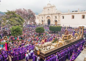 Qué procesiones saldrán el Viernes Santo